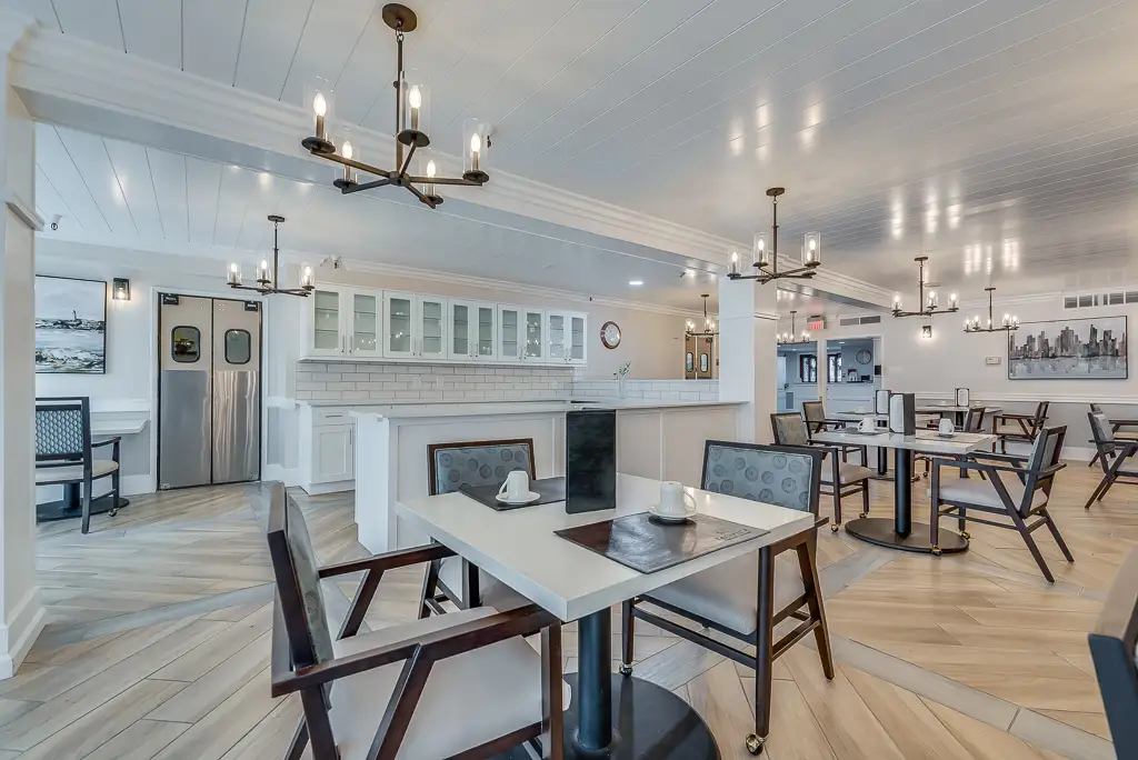 Dining Area Dining Area